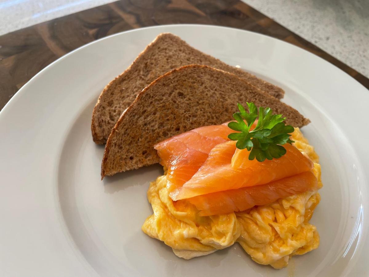 Willows Bed & Breakfast Pitlochry Esterno foto