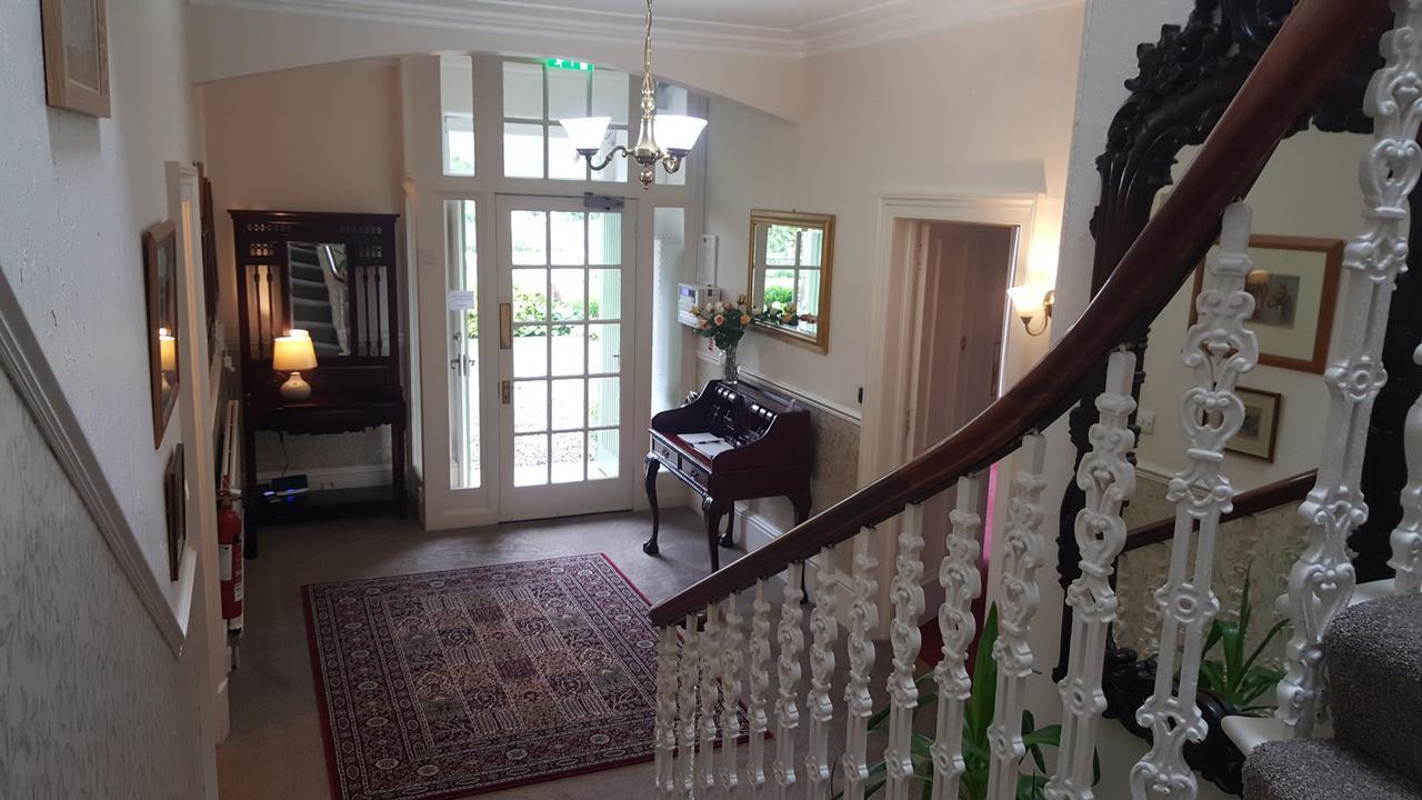 Willows Bed & Breakfast Pitlochry Esterno foto