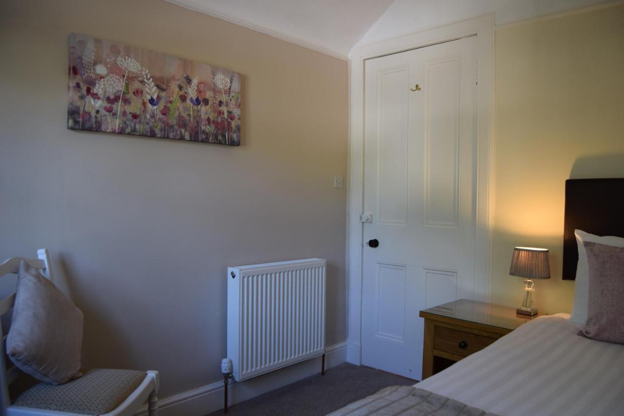 Willows Bed & Breakfast Pitlochry Esterno foto